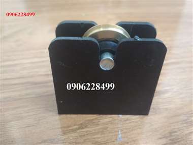 bánh xe cửa lùa ban công trưng cư, bánh xe cửa nhôm kính trung cư kim văn kim lũ, đại kim, hoàng mai, hà nội