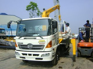dich vu xe cau, thue xe cau - cho thue xe cau - can thue xe cau - thue xe cau tu hanh, dịch vụ xe cẩu tự hành 3,5 tấn,  thue xe cau hang